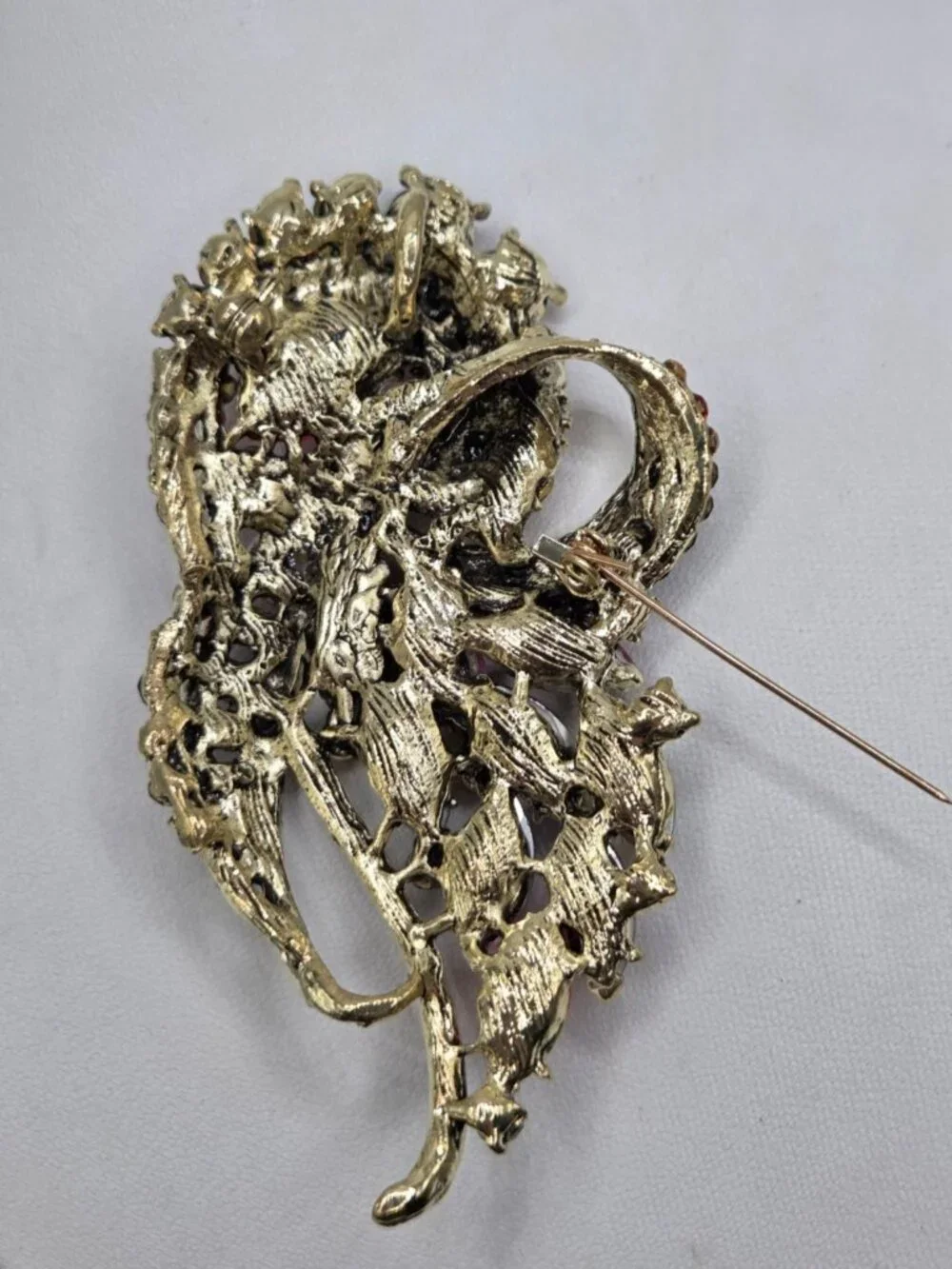 Multi Color Rhinestone Brooch With Gold-Tone Metal Leaf Scroll Design - Picture 3 of 3